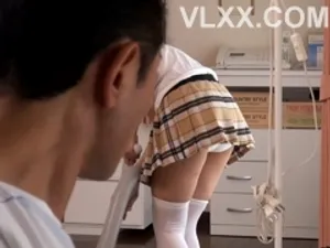 Bố dượng khốn nạn và hai con yêu xinh đẹp