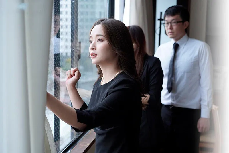 Người chồng mất 3 năm, má kế trẻ tìm đến con chồng yêu giải tỏa thiếu thốn